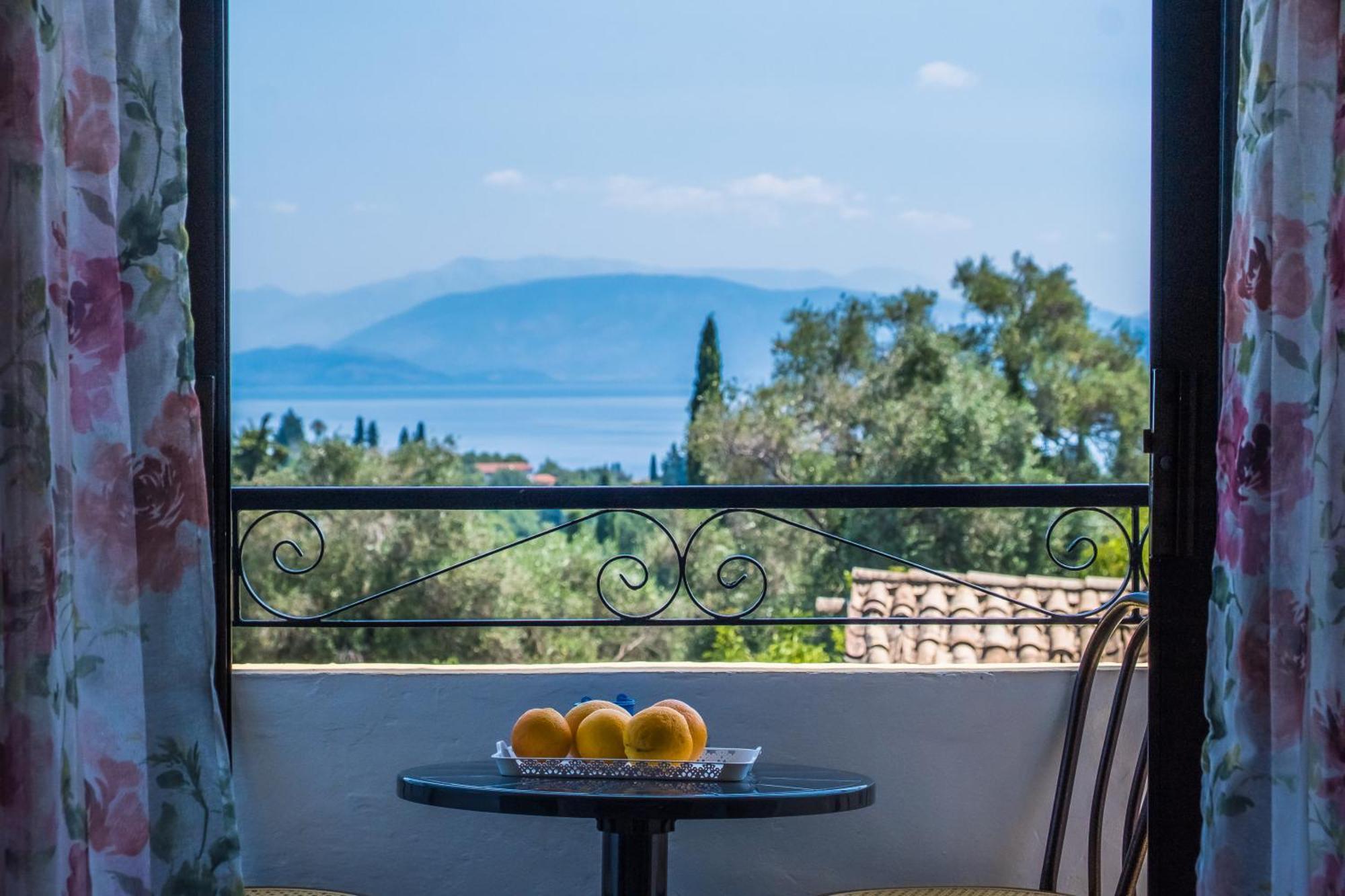 Aggeliki Apartments Dassia By Hotelius Kato Korakiana Eksteriør billede